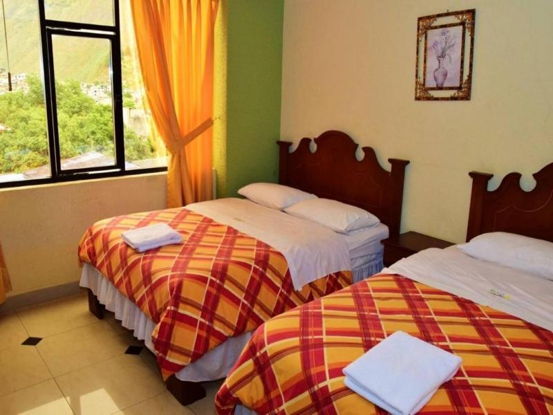 באניוס Hotel Puerta Del Sol מראה חיצוני תמונה