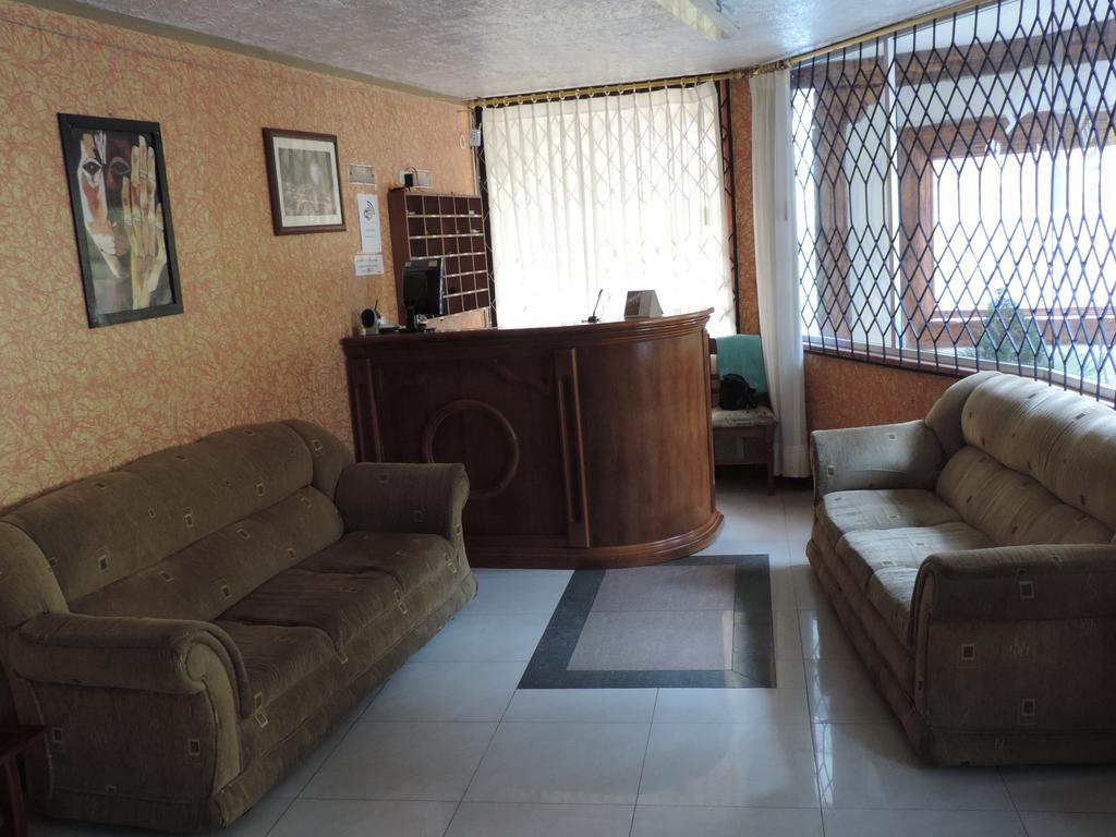 באניוס Hotel Puerta Del Sol מראה חיצוני תמונה