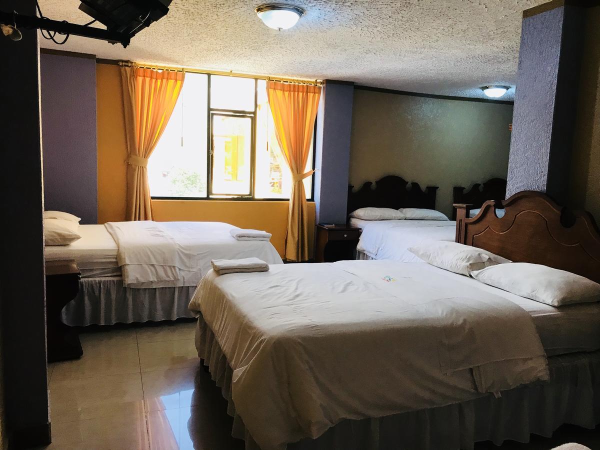 באניוס Hotel Puerta Del Sol מראה חיצוני תמונה