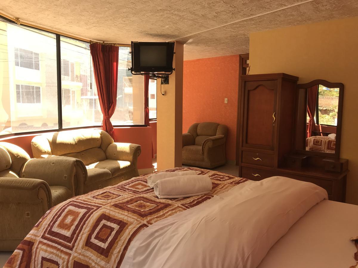 באניוס Hotel Puerta Del Sol מראה חיצוני תמונה