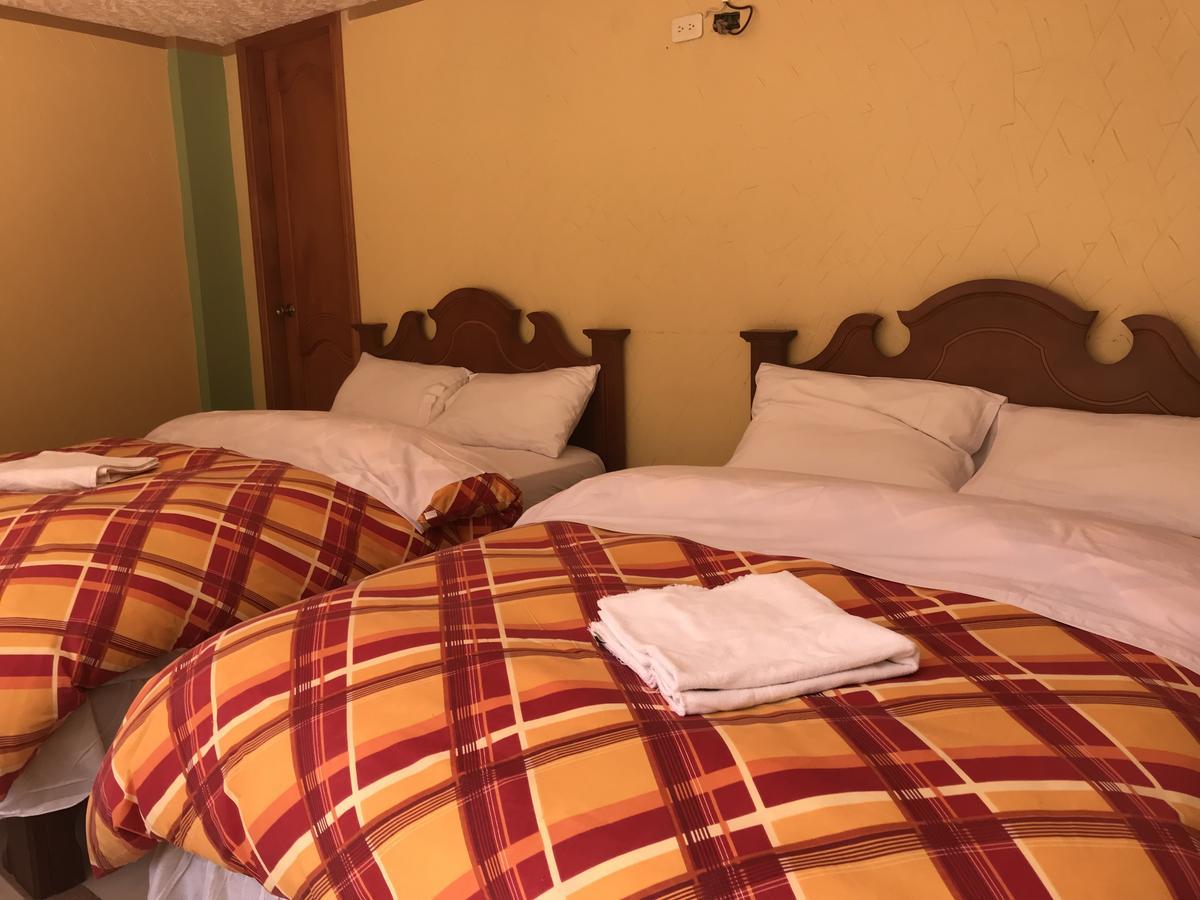 באניוס Hotel Puerta Del Sol מראה חיצוני תמונה